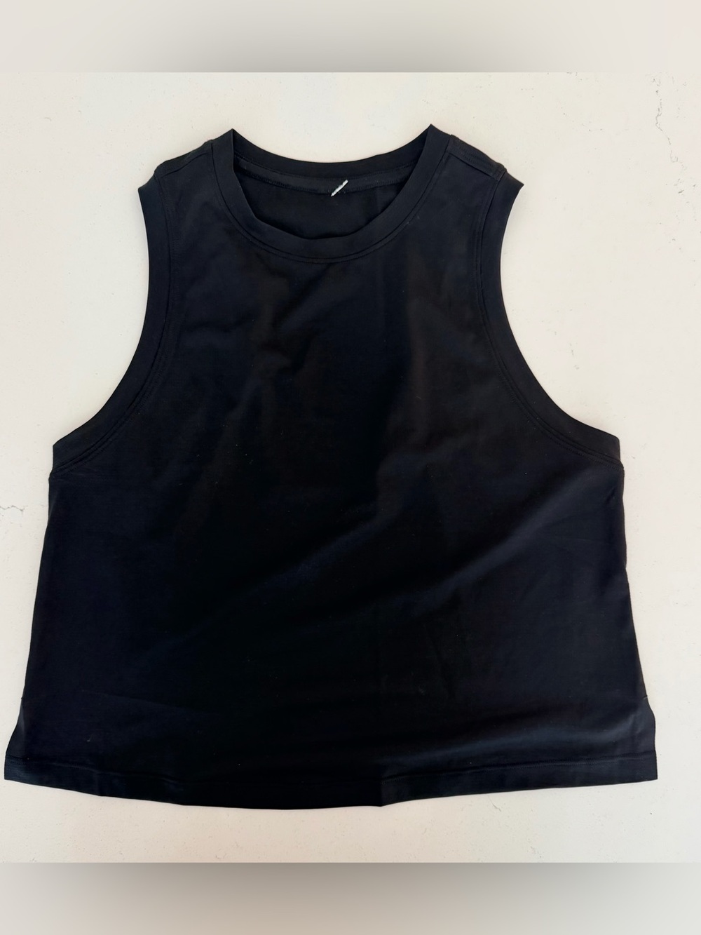Lulu lemon ultra lightweight waist length tank top